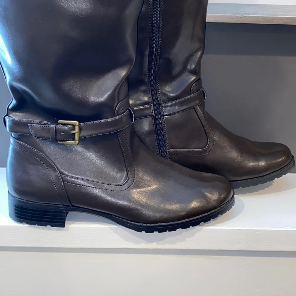 New Chaps boots - Picture 2 of 8